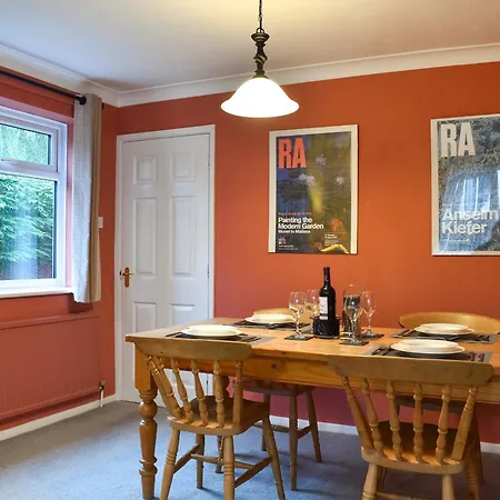 Pine Hill * Guisborough