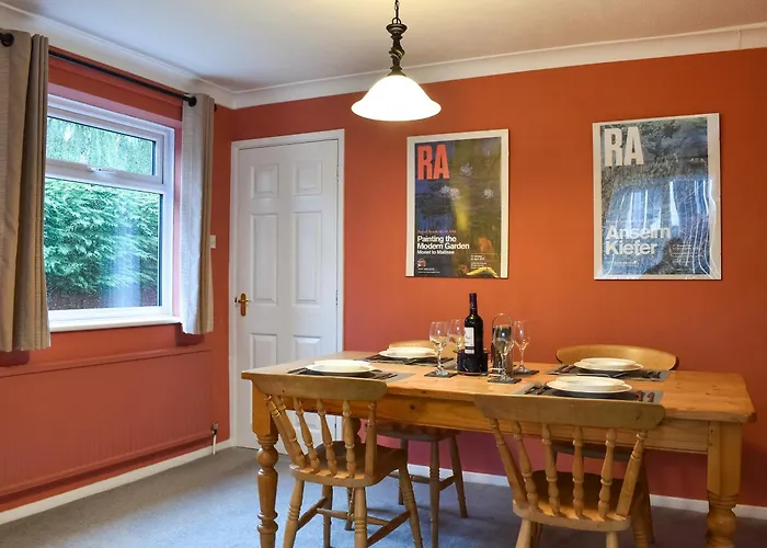 Pine Hill * Guisborough