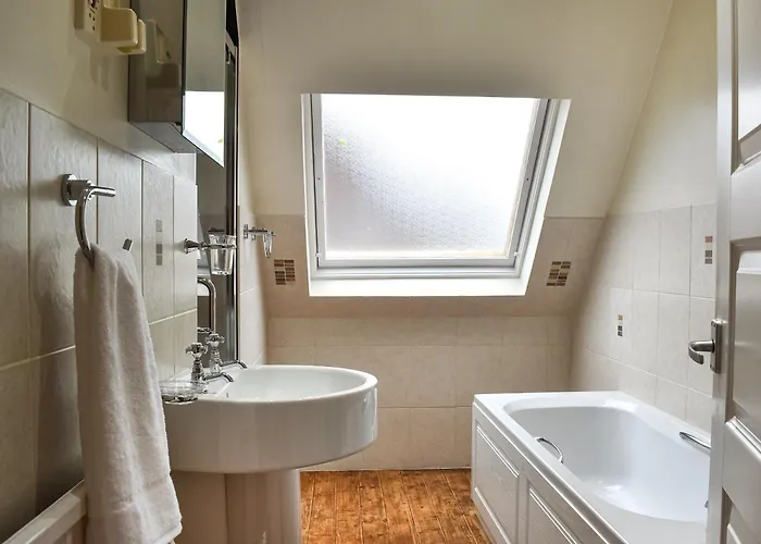 Pine Hill * Guisborough