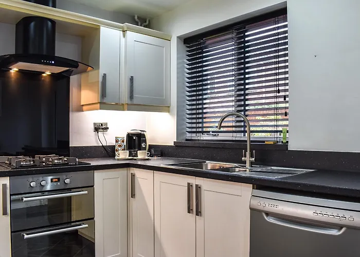 Pine Hill * Guisborough